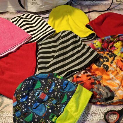 spousta čepiček ze zbytečků